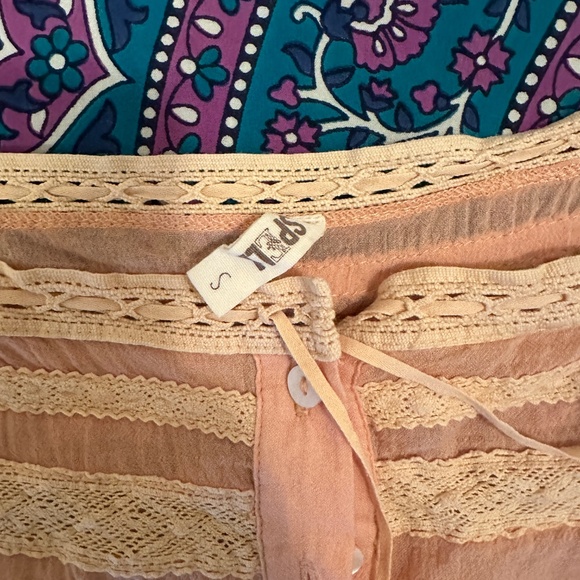 Spell and the Gypsy Prairie Peach Cami - Small - Picture 10 of 11
